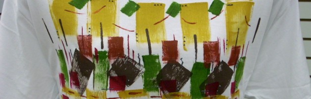 Use Fabric Paint and Foam Brushes to Create a Unique Tote Bag