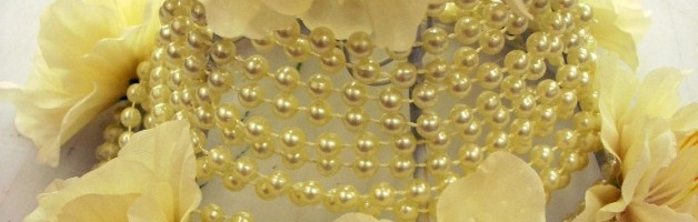 Thrifting Thursday - Lampshade Makeover