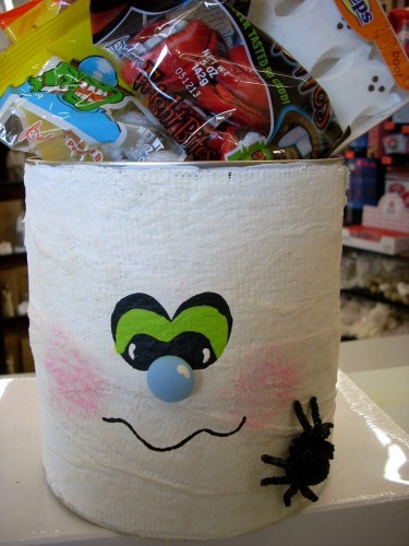 Halloween Crafts - Paint Can Mummy Treat Tote