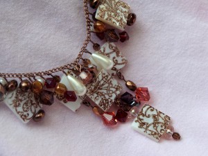 How to Make a Necklace with Beads, Ink and Stamps