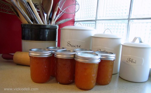 Home Canning Recipe - Spiced Peach Jam