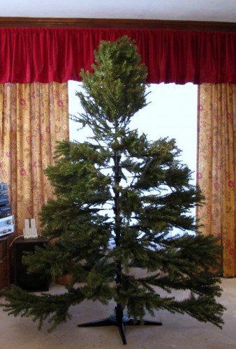 How to Decoate a Christmas Tree