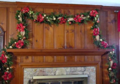 Video- How to Decorate a Store Bought Christmas Garland 