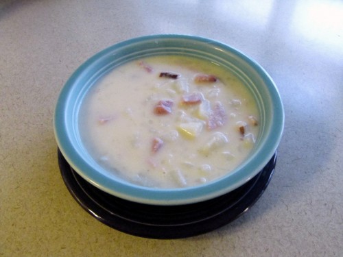 Recipe: Cheesy Ham and Potato Soup