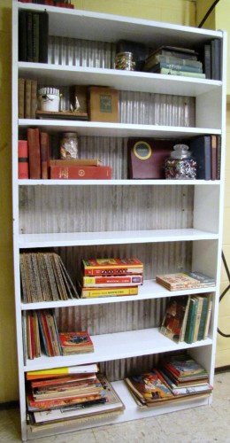 Bookshelf Makeover