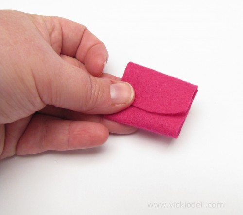 Make a Miniature Felt Bag to Help You Focus On Your Intentions