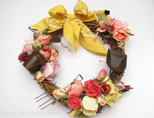 How to Make a Wreath with Miniature Garden Tools